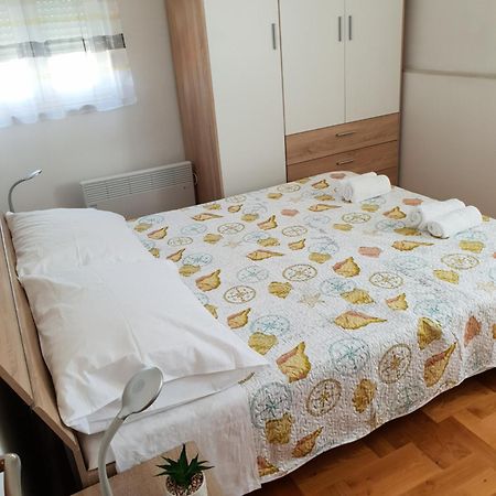 Carpe Diem Jadrtovac Buitenkant foto