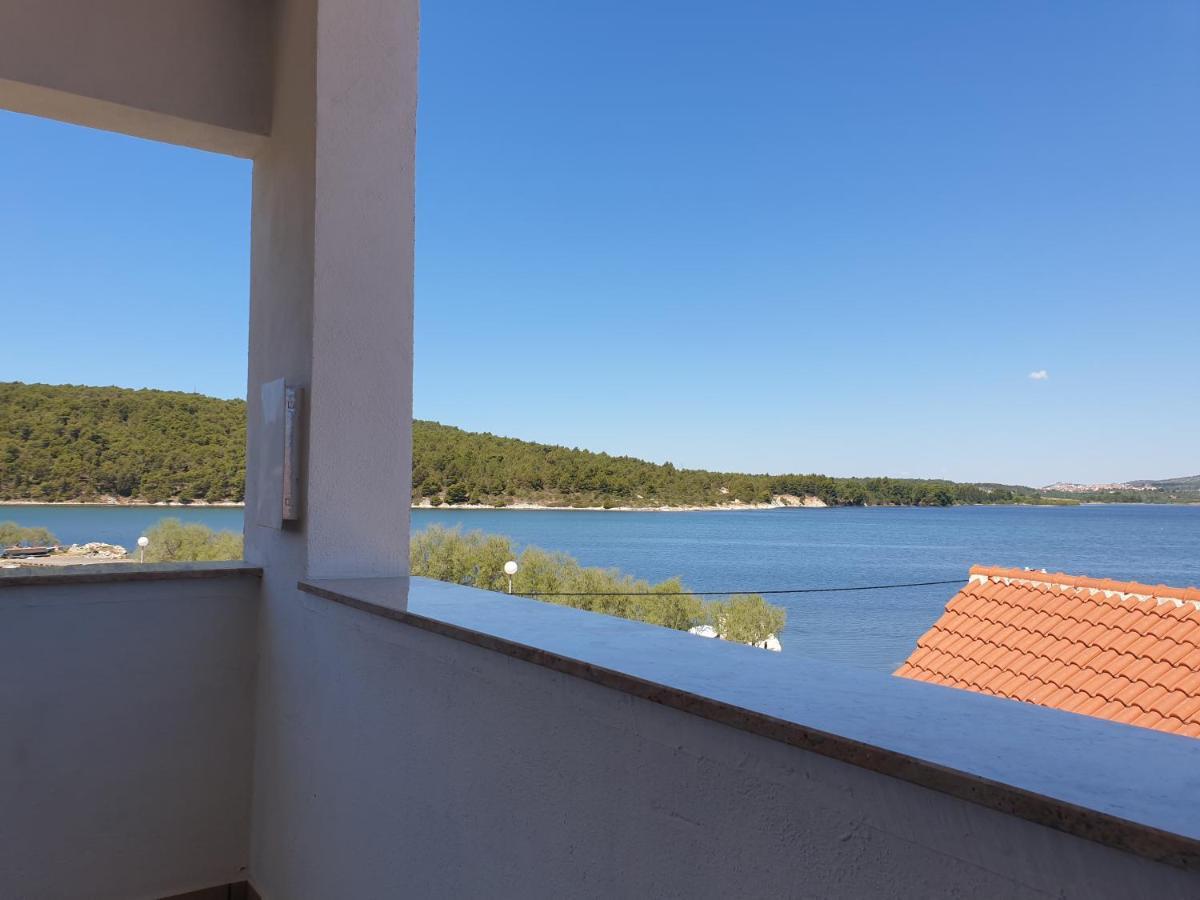 Carpe Diem Jadrtovac Buitenkant foto